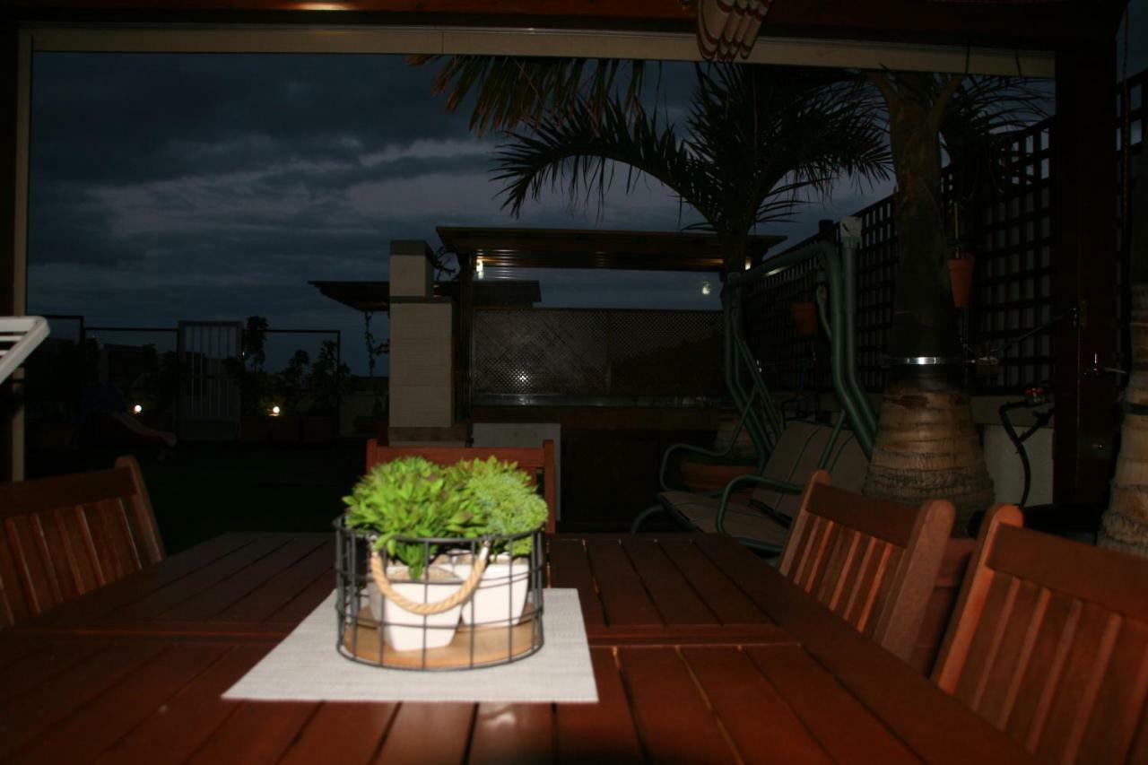 Apartamento Vacacional Atico Frente Al Mar Candelaria Exteriör bild