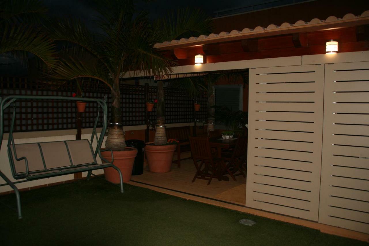 Apartamento Vacacional Atico Frente Al Mar Candelaria Exteriör bild